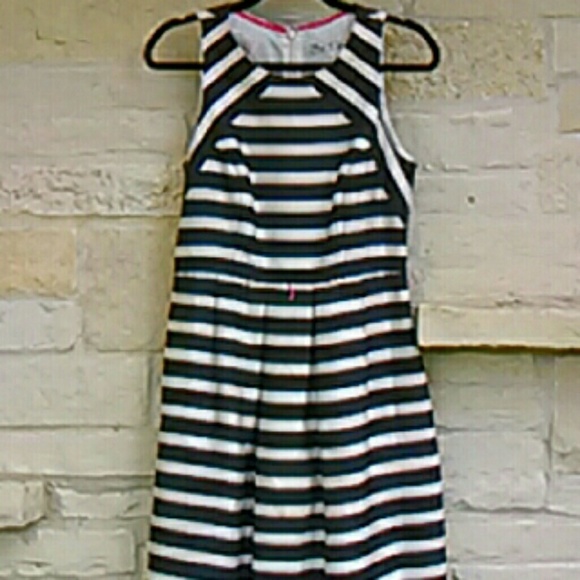 Eliza J Dresses & Skirts - Eliza J nautical dress size 8